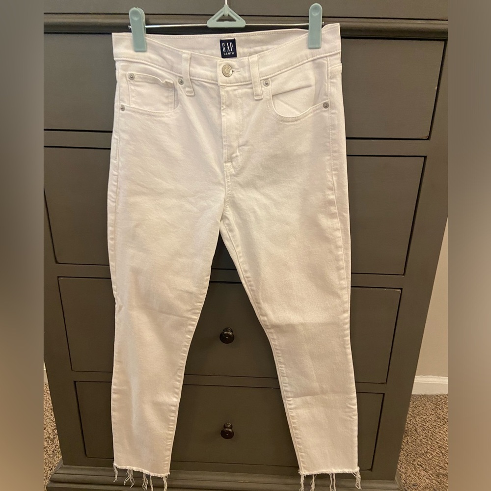 GAP White Ankle Skinny Jeans, True Skinny, size 6